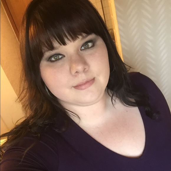 Meet your Posher, Brandi - Picture 1 of 1